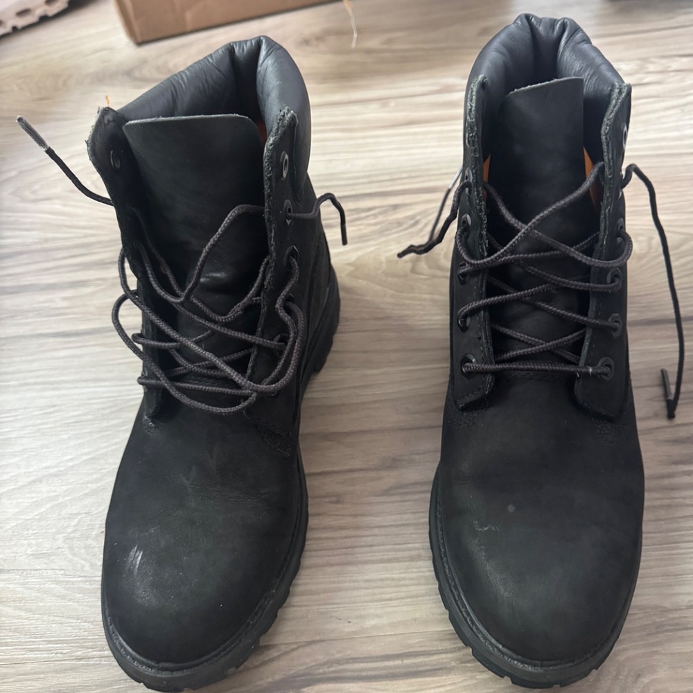 Timberland 6Inch Boots - Picture 6 of 7